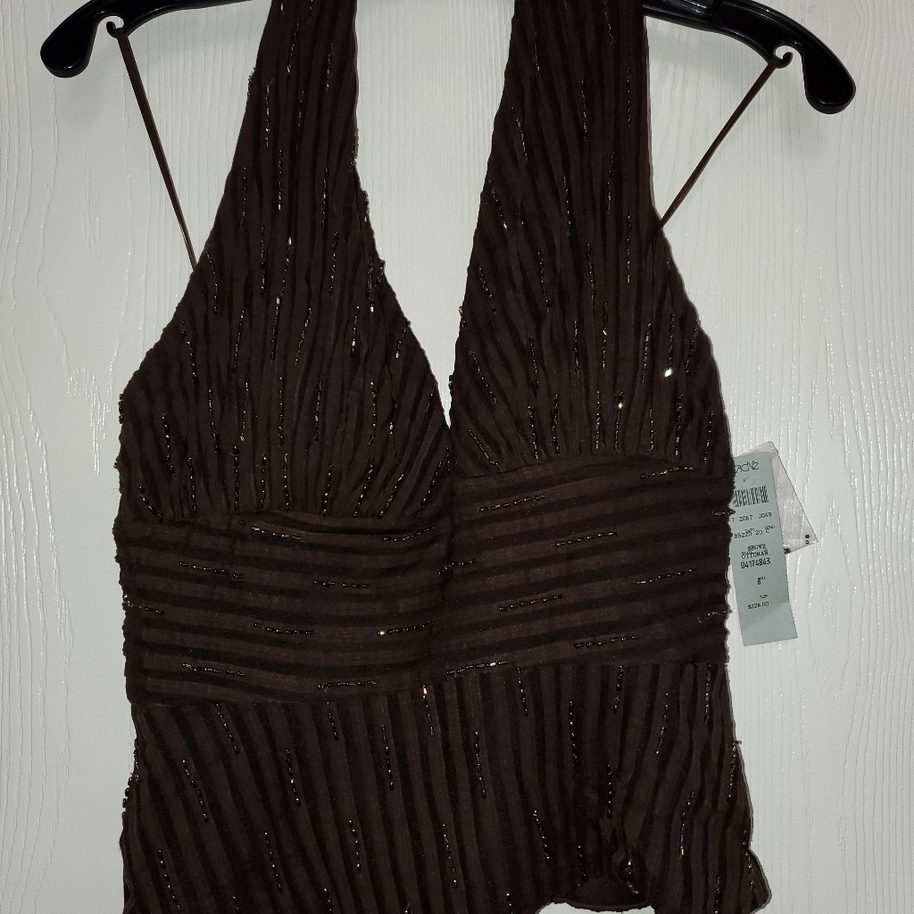 Cache Halter Top